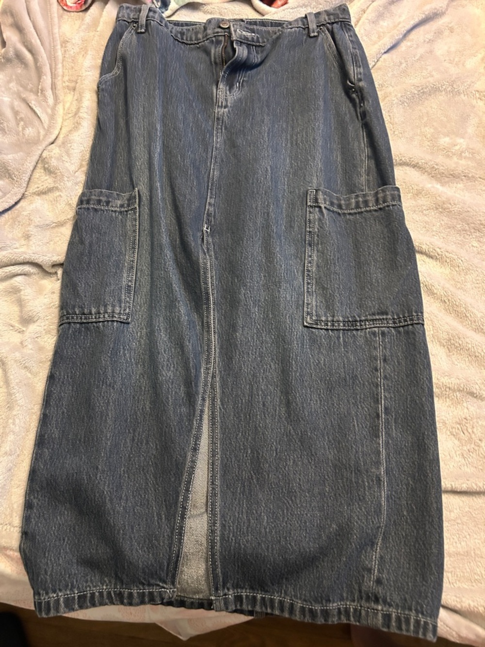 Old Navy Women’s Dark Blue Maxi Cargo Skirt